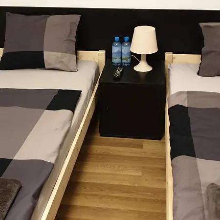 Green Apartman Salgotarjan Exterior photo